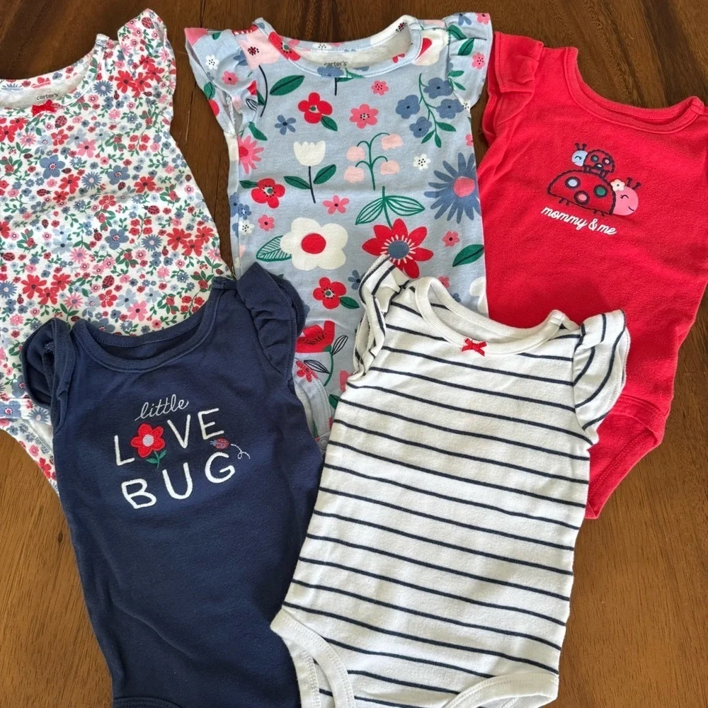 Carter’s Bundle of 5 Floral, Striped, Red, White and Blue Bodysuits Size 6M